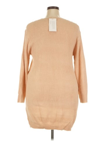 BLOOMCHIC Pullover Sweater (view 2)