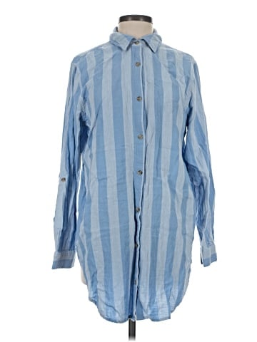 Maurices Long Sleeve Button-Down Shirt (view 1)