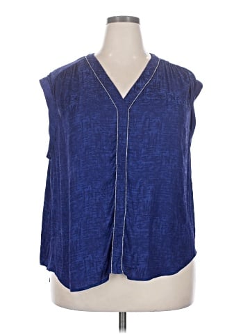 Jennifer Lopez Sleeveless Blouse (view 1)