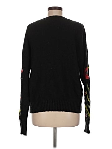 Romeo & Juliet Couture Pullover Sweater (view 2)