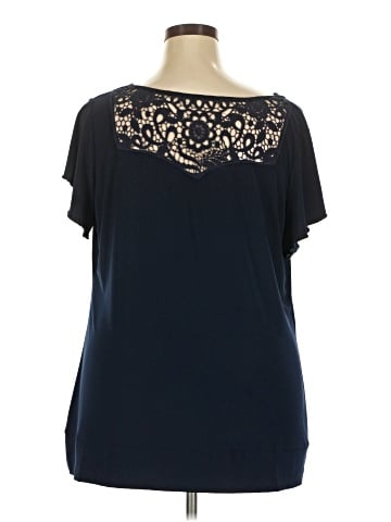 Jaclyn Smith Sleeveless T-Shirt (view 2)