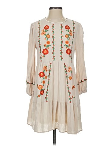 Savanna Jane Casual Dress (view 1)