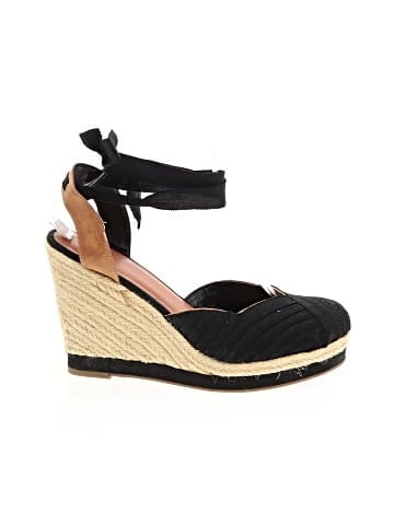 Gap Wedges (view 1)