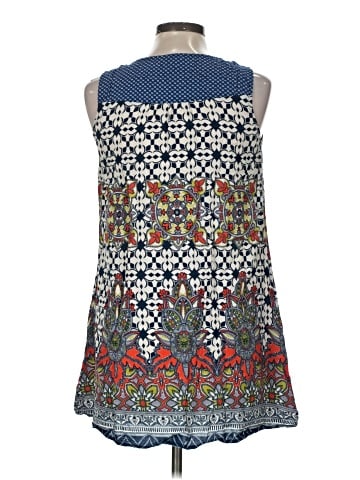 En Creme Sleeveless Blouse (view 2)