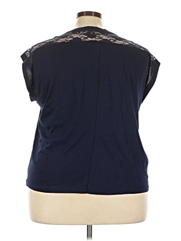 Chelsea & Theodore Short Sleeve Top (view 2)