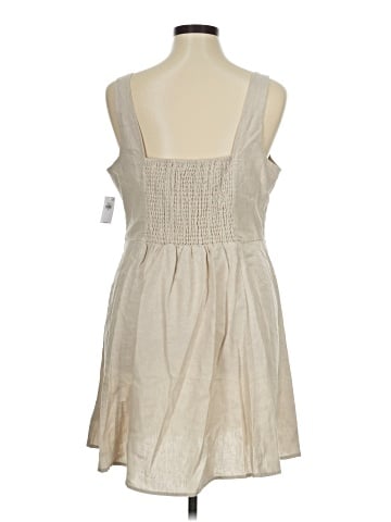Old Navy Casual Dress (view 2)