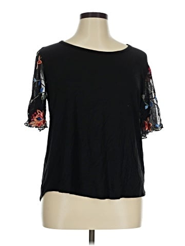 Kim & Cami Short Sleeve Top (view 1)