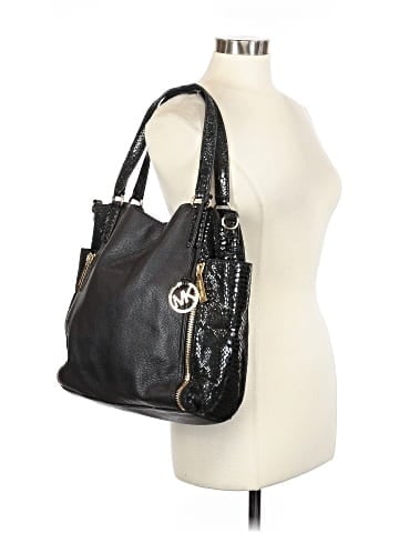 MICHAEL Michael Kors Leather Shoulder Bag (view 2)