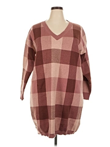 BLOOMCHIC Pullover Sweater (view 1)