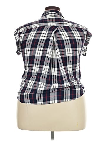 Jachs Girlfriend Sleeveless Button-Down Shirt (view 2)