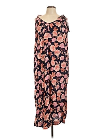 Old Navy Casual Dress (view 1)