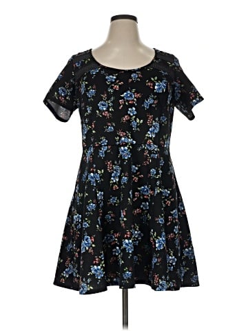 Jessica Simpson Casual Dress (view 1)