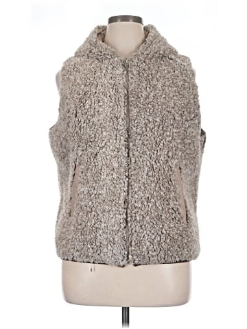 CoffeeShop Faux Fur Vest (view 1)