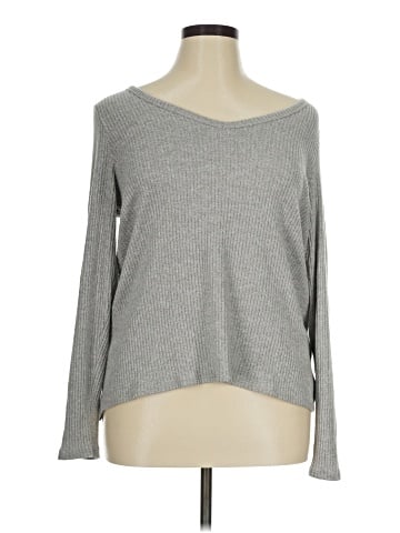 American Eagle Outfitters Pullover Sweater (view 1)