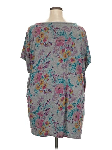 Torrid Short Sleeve T-Shirt (view 2)