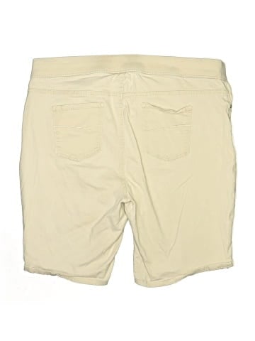 Gloria Vanderbilt Khaki Shorts (view 2)