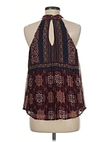 Lily White Sleeveless Blouse (view 2)