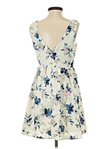 En Creme Casual Dress (view 2)