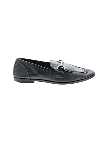 Zara Flats (view 1)