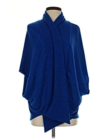 Travel Elements Poncho (view 1)