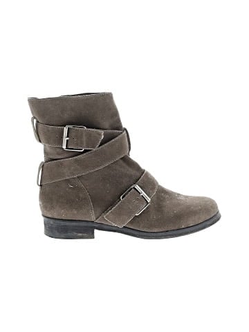 Pour La Victoire Ankle Boots (view 1)