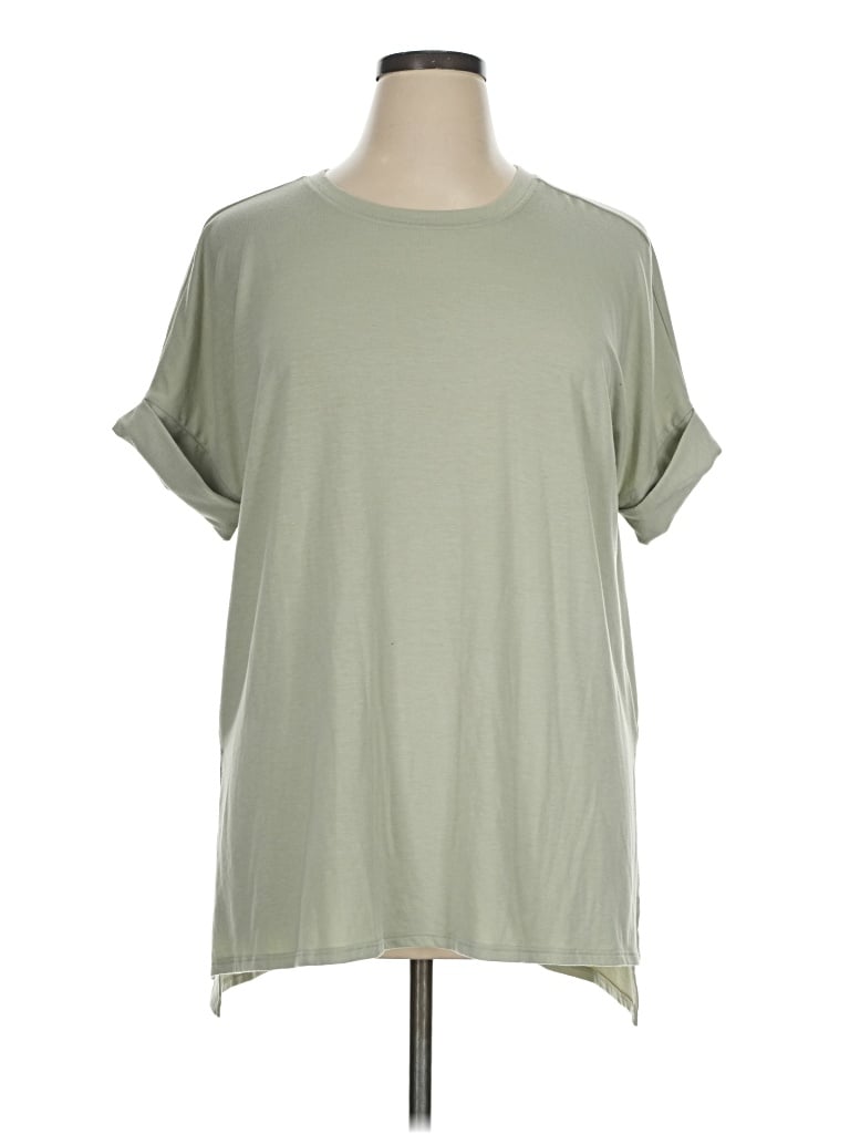 Pre-owned Zenana Short Sleeve T-shirt In Green