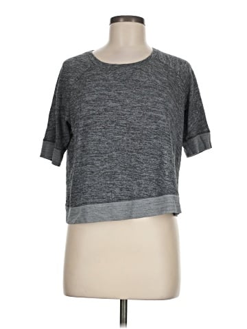 Victoria's Secret Short Sleeve T-Shirt (view 1)