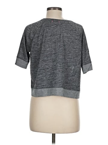 Victoria's Secret Short Sleeve T-Shirt (view 2)