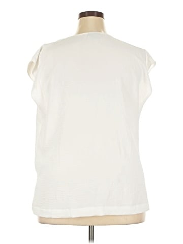 City Chic Sleeveless Blouse (view 2)