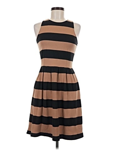Tinley Road Casual Dress (view 1)