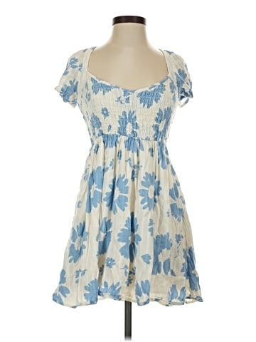American Eagle Outfitters Casual Dress (view 1)