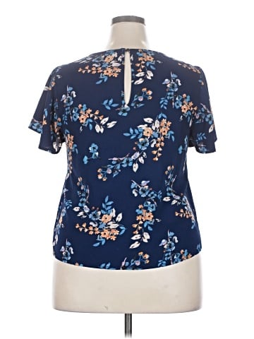 Xhilaration Short Sleeve Top (view 2)