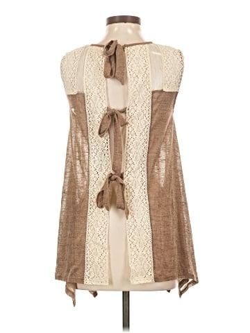 Ryu Sleeveless Blouse (view 2)