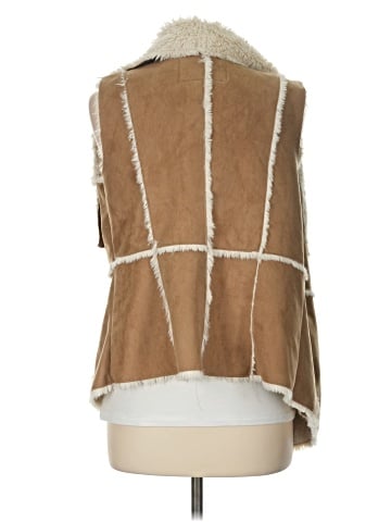 Xhilaration Faux Fur Vest (view 2)