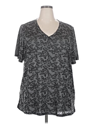 BLOOMCHIC Short Sleeve T-Shirt (view 1)