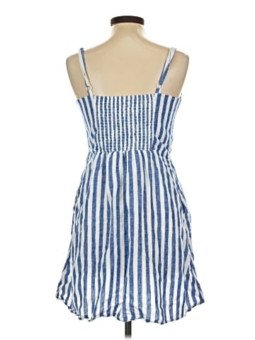 Old Navy Casual Dress (view 2)
