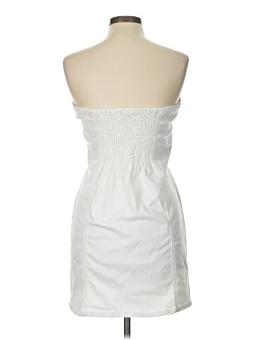Love Tree Sleeveless Button-Down Shirt (view 2)