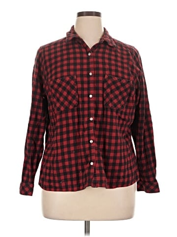 Croft & Barrow Long Sleeve Button-Down Shirt (view 1)