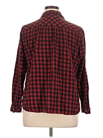 Croft & Barrow Long Sleeve Button-Down Shirt (view 2)