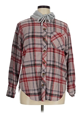 Maurices Long Sleeve Button-Down Shirt (view 1)