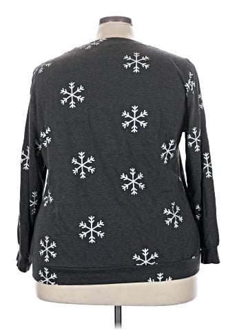 BLOOMCHIC Pullover Sweater (view 2)