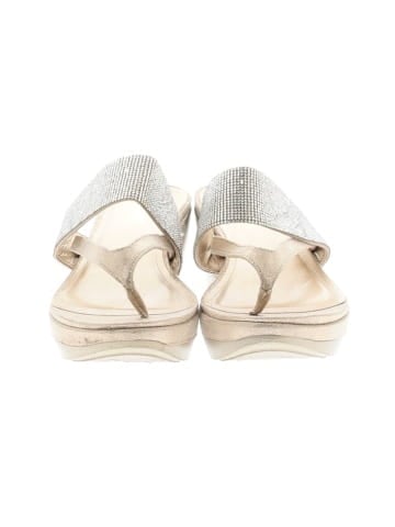Kenneth Cole REACTION Wedges (view 2)