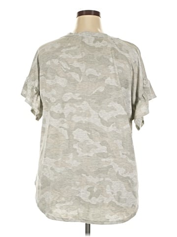 Jane and Delancey Short Sleeve Top (view 2)