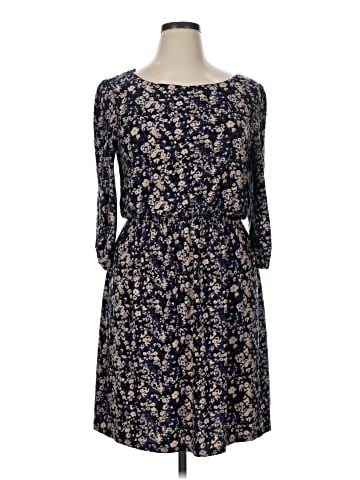 Gilli Casual Dress (view 1)
