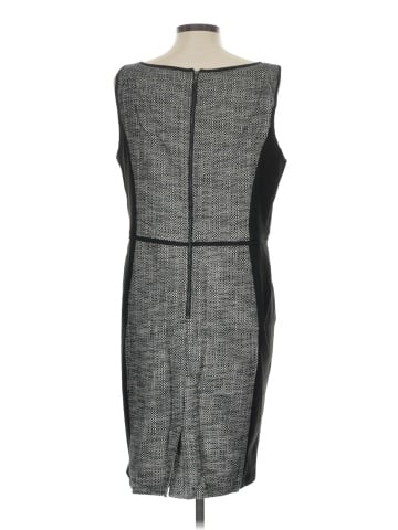 Ann Taylor LOFT Outlet Cocktail Dress (view 2)