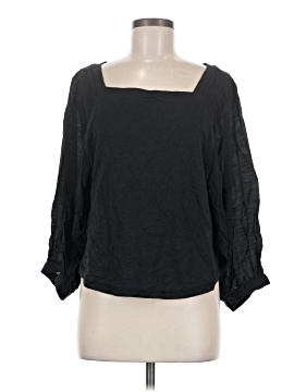 Akemi + Kin 3/4 Sleeve Top