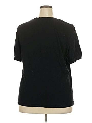 BLOOMCHIC Short Sleeve T-Shirt (view 2)