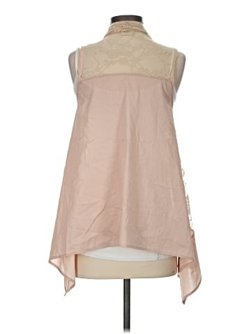Daytrip Sleeveless Blouse (view 2)