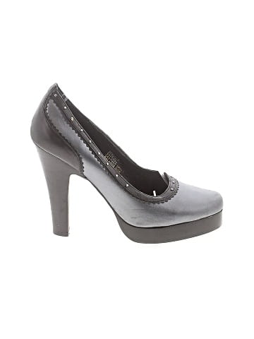 Colin Stuart Heels (view 1)