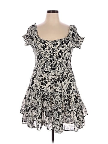 American Eagle Outfitters Casual Dress (view 1)